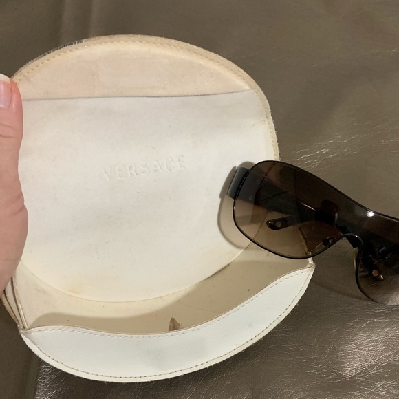 Genuine Versace VE2101 Shield Sunglasses & Case main image 7